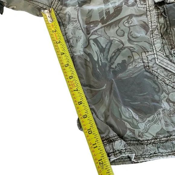 Jet Lag Camo Cargo Shorts Mens 38 Waist Pale Green Floral Print Distress Y2K 90s - Picture 13 of 13